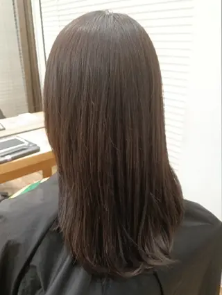 セミロング ほんま ひろみのヘアスタイル