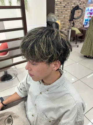 ショート カラー メンズ メンズ特化シャドウパ ーマラウンドマッシュのヘアスタイル