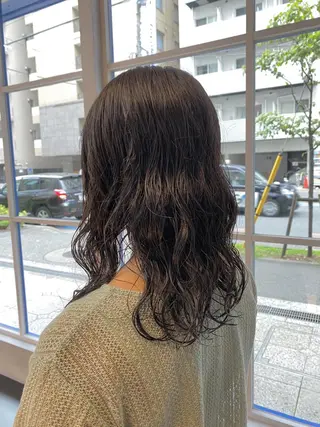 セミロング パーマ 🦩レイヤー|透明感 カラー🦩makoのヘアスタイル