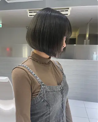 ミディアム カラー 合庭 柚のヘアスタイル