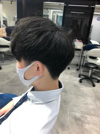 メンズ Noyヨシモト ヒロトのヘアスタイル