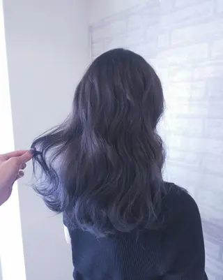 カラー ロング RU RIのヘアスタイル