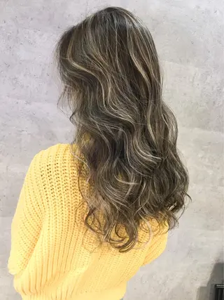 ロング KYOKO 【Bear】のヘアスタイル