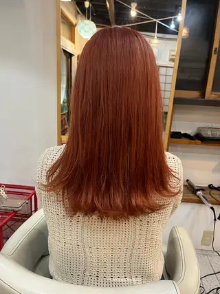 カラー 岡部 京香のヘアスタイル