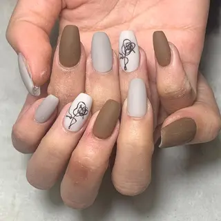 ネイル FIORITURA aiのネイルデザイン