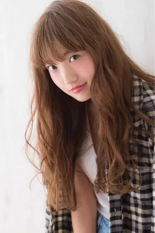 ロング ヘッドスパニスト YUZURIのヘアスタイル