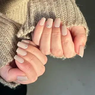ネイル mowa 🌿‬ kanaのネイルデザイン