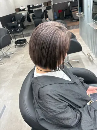 ショート 韓国風レイヤー ハイトーンRYOTAのヘアスタイル