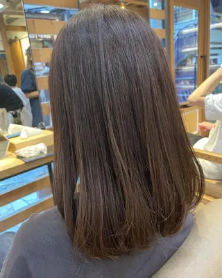 ミディアム カラー あずまぐち めぐみのヘアスタイル