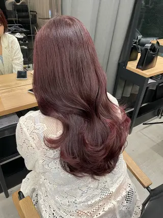 ロング 伊藤 莉奈　韓国ヘアのヘアスタイル