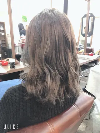 ミディアム 吉田 典弘のヘアスタイル