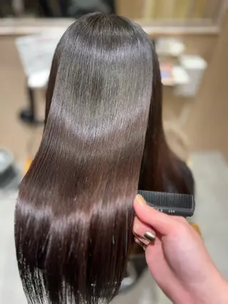 TAKAHASI ⚠️土日施術不可のヘアスタイル