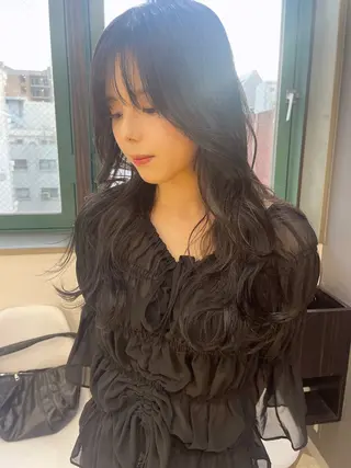 ロング カラー AIRI layer cut hairのヘアスタイル