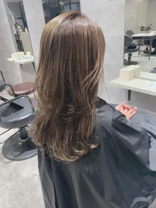ロング カラー _WHITE 天神店 YUMEKA🐻のヘアスタイル