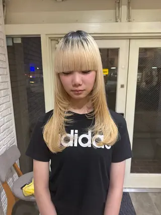 ロング 阿部  ことみ /パーマモデルのヘアスタイル