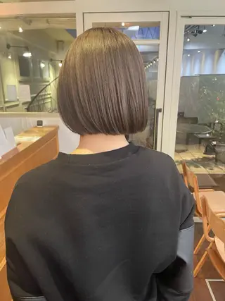ショート カラー 抜け感ボブ×パーマ |kazaneのヘアスタイル