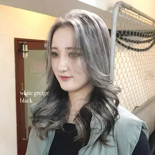 ロング カラー 🌈艶ハイトーン🌈 心を込めます🤝涼介のヘアスタイル