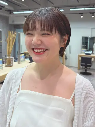 ショート カラー LUCK 本厚木店のヘアスタイル