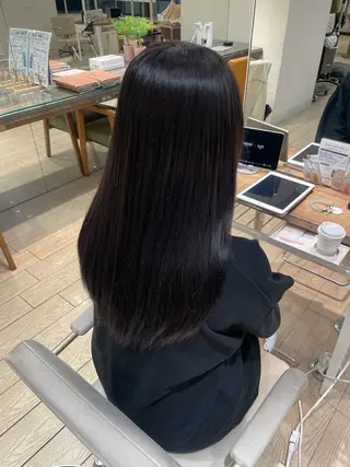 ミディアム 表参道小顔カット前髪 割れ改善クロスパーマのヘアスタイル
