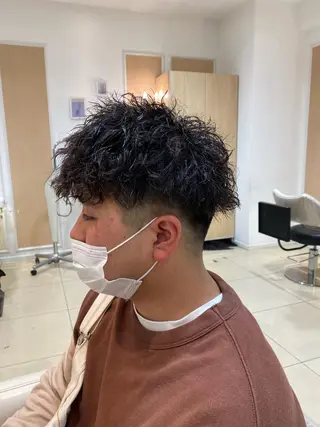ショート パーマ メンズ メンズ特化型美容師 栗山勇人のヘアスタイル