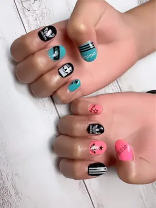 ネイル 菅野 愛花のネイルデザイン