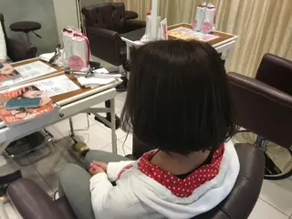 ショート カラー ブリーチカラー🌈 嘉名 真樹のヘアスタイル