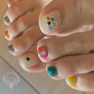 ネイル LULU LIMAのネイルデザイン