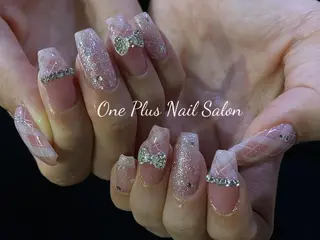 ネイル One Plus Nail Salonのネイルデザイン