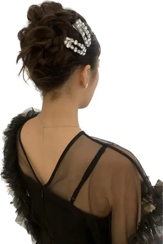 ロング ヘアアレンジ ミドウチ アヤカのヘアスタイル