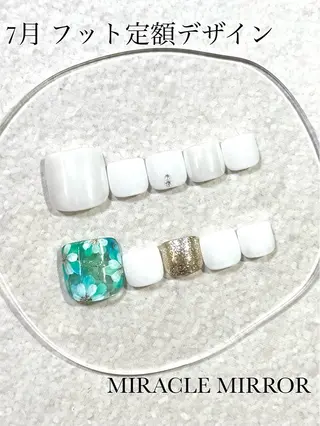 ネイル ミラクルミラー 町野のネイルデザイン