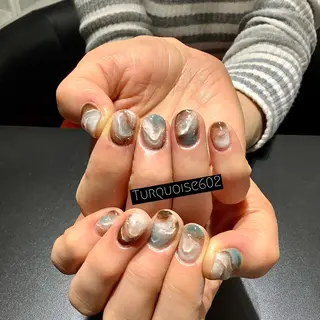 ネイル 個性派ネイルサロン 💅🏼ターコイズのネイルデザイン