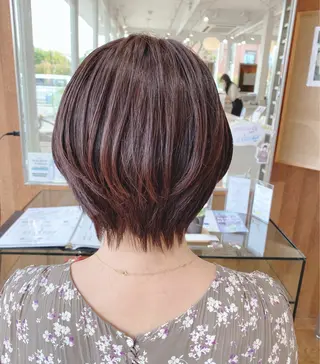 ショート kana /アシスタント/四条のヘアスタイル