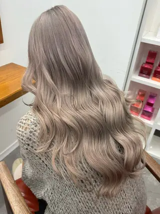 ロング 八代 珠羽のヘアスタイル