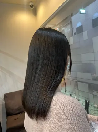 セミロング 艶髪🥣透明感カラー 🫧前田奈津実のヘアスタイル