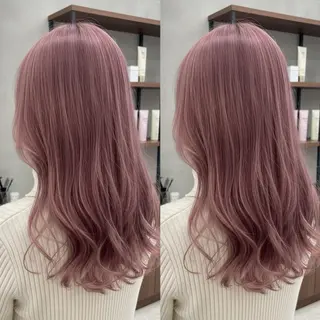 セミロング 💕透明感赤味カラー ぱっつんボブ🩷のヘアスタイル
