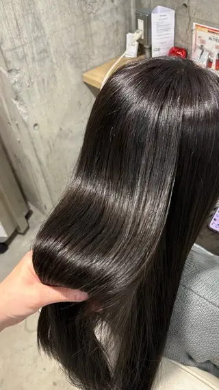 ロング さくらこ/オリーブ カラー/カラーモデルのヘアスタイル