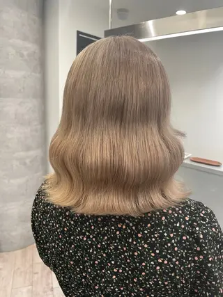 セミロング ♡似合わせハイトーン ♡maiのヘアスタイル