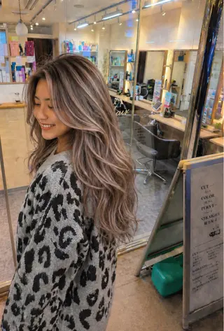 ロング メンズ特化× レディース強化中🔥のヘアスタイル