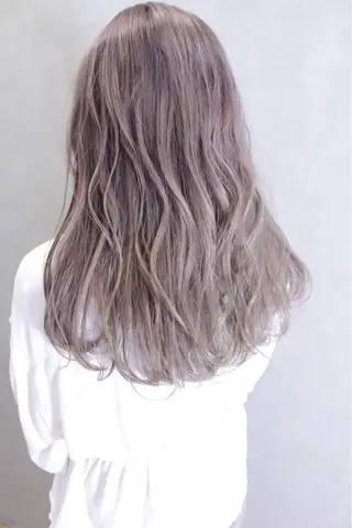 セミロング カラー ヘアアレンジ lani ブリーチ /ダブルカラーのヘアスタイル