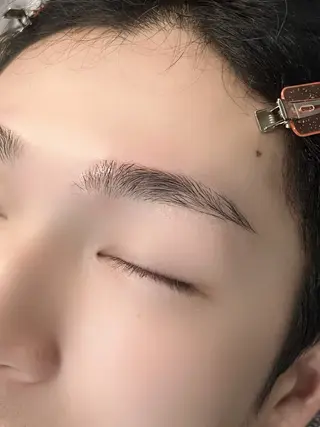 アイブロウ ツヤ束まつ毛/ 𝑌𝑈𝐼🥀*.の眉毛・アイブロウイメージ