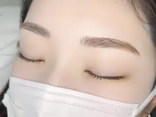 アイブロウ 高谷 瑠里の眉毛・アイブロウイメージ