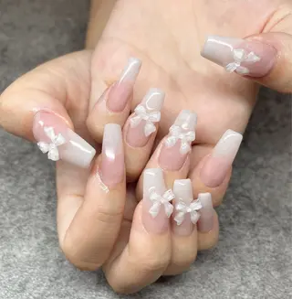 ネイル R inのネイルデザイン