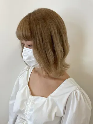 ミディアム カラー 顔まわりカット✄ ベージュカラー🧸のヘアスタイル