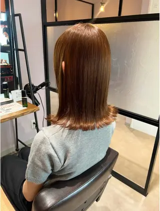 ミディアム カラー 作野 潮織のヘアスタイル