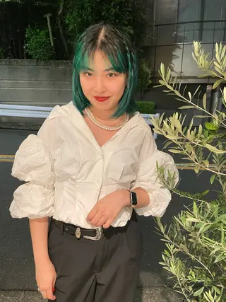 ミディアム カラー スパイラルパーマ 🌐hina⭐️のヘアスタイル