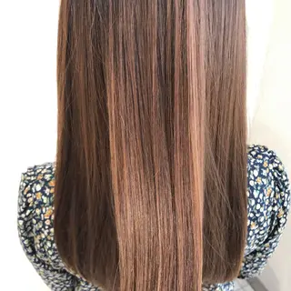 カラー 三鷹で1番ショート ボブをカットする新谷のヘアスタイル