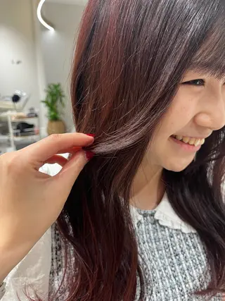 ロング 白髪ぼかしマイスター 🫧shuri🫧のヘアスタイル