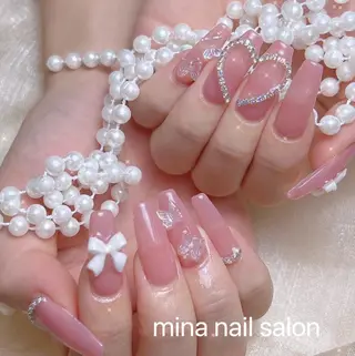 ネイル 🎀まゆ 🪽🐾のネイルデザイン