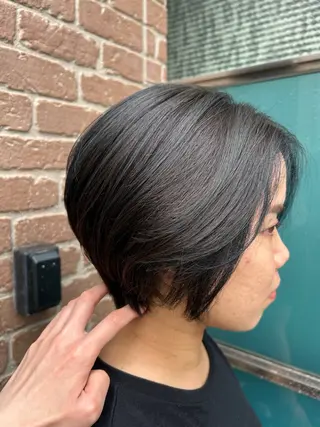 ショート カラー 久木原 ゆりのヘアスタイル