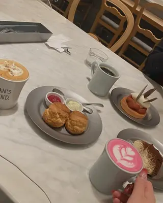 ロング カラー UNDER vr 【アンダーバー】のヘアスタイル